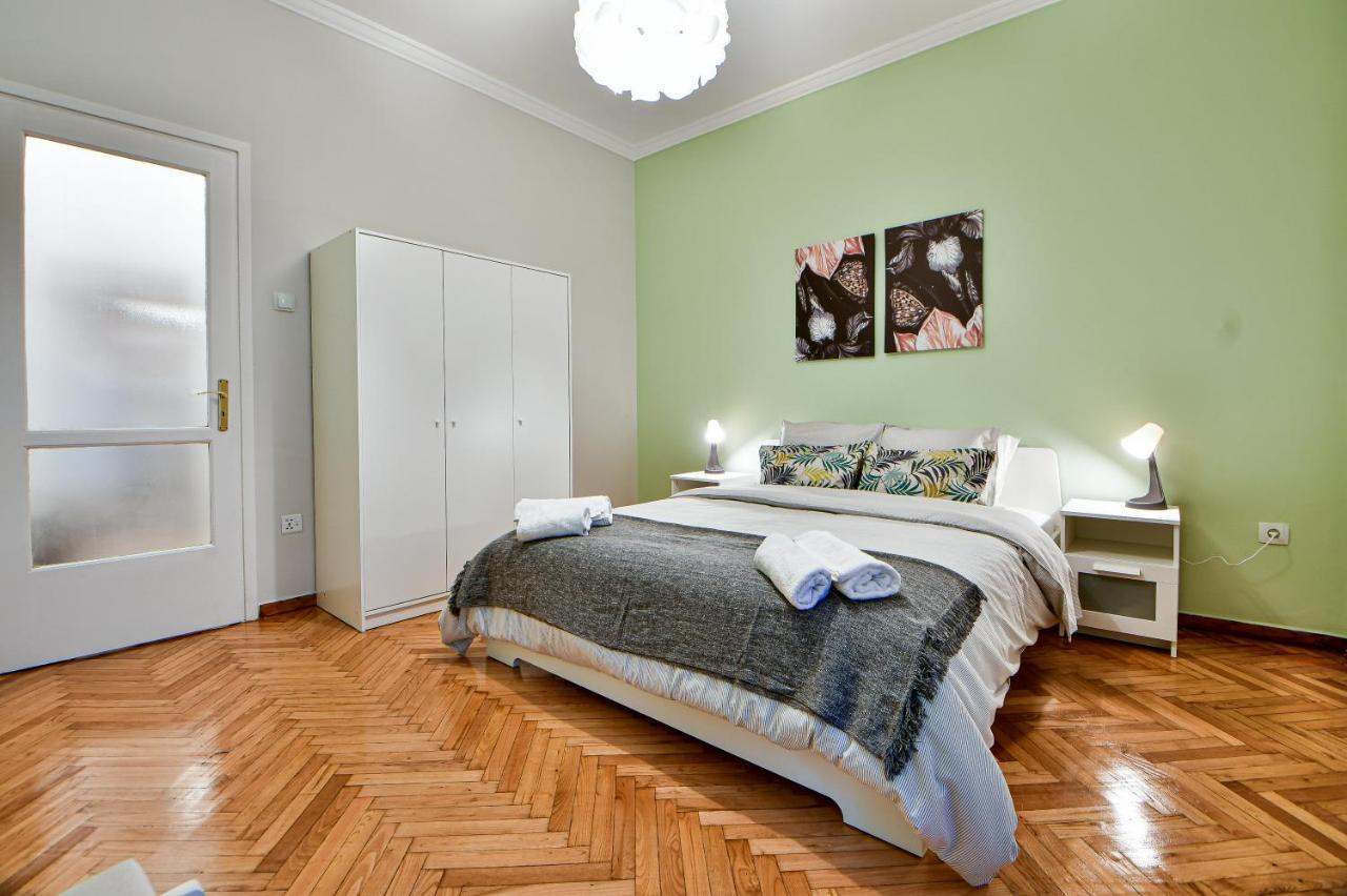 Thiras Lovely Apartment By Zain เอเธนส์ ภายนอก รูปภาพ